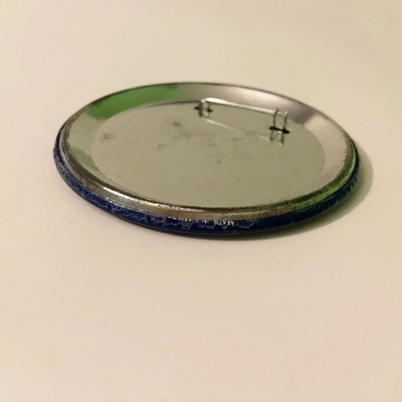 Vintage McDonalds February White Sale McChicken Button Pin Collectible Pinback - Picture 4 of 8